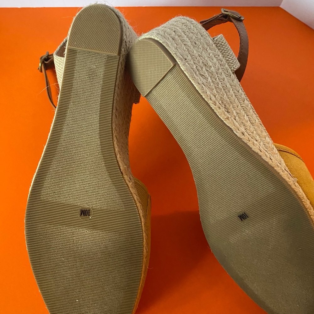 Style & Co Yellow Wedge Sandals - Picture 8 of 9